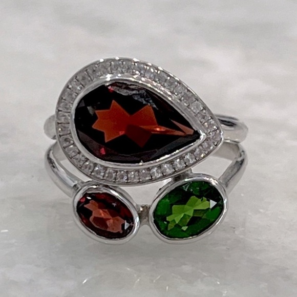 Jewelry - Multigemstone Niassa Ruby Sterling Silver Split Band Ring